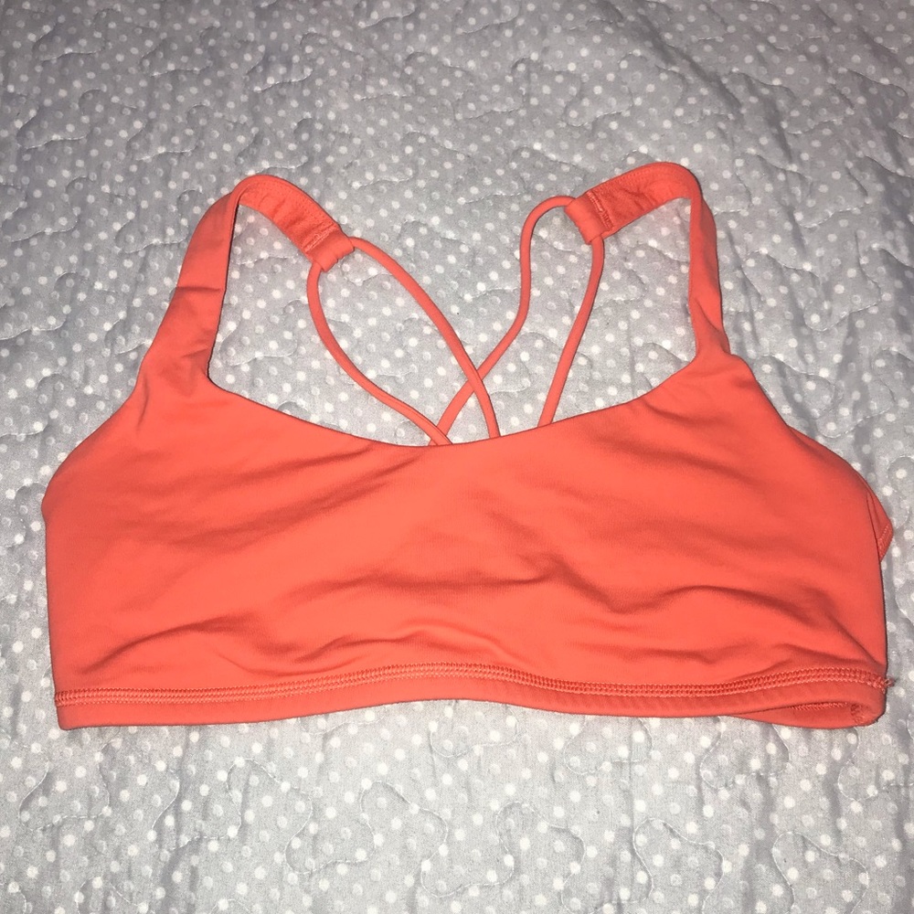 Lululemon Free to be bra